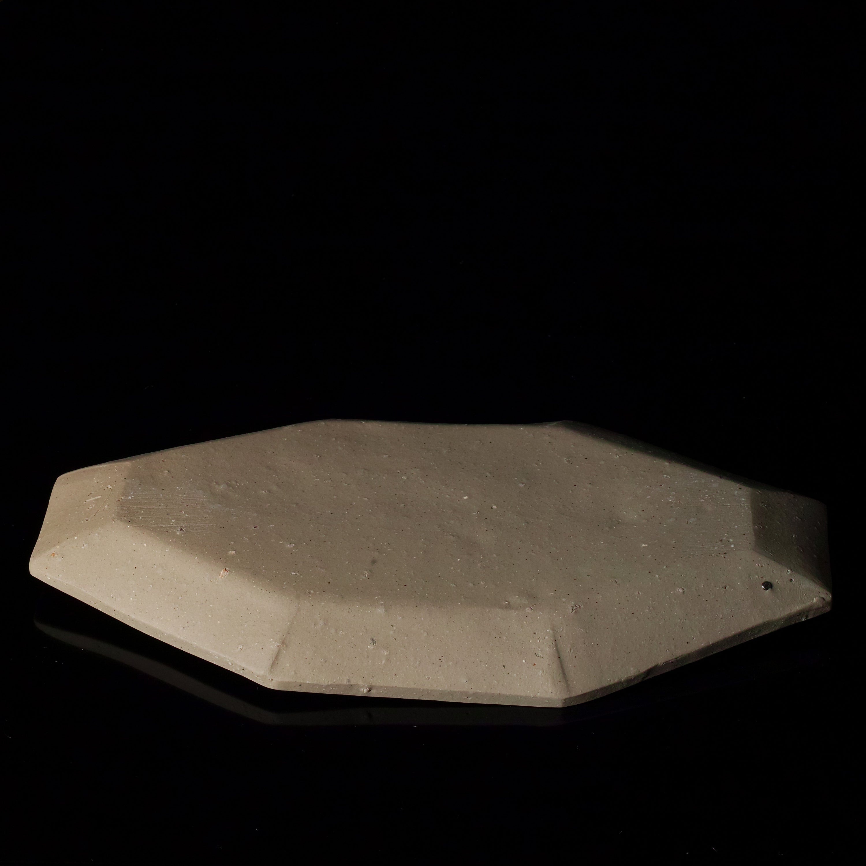 Bizen Shirahana tallerken (medium)